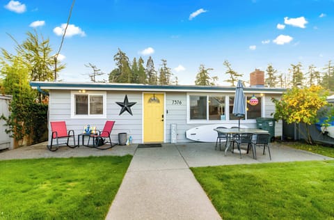 Front view of the home.