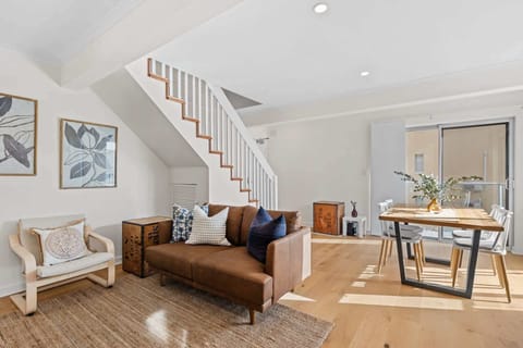 Living Area/Dining Area