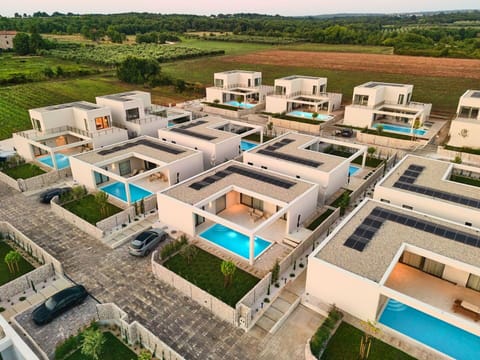 Swimming Pool, Resort, Composite Material, Apartment, Eco Hotel, Thermae, Leisure, Estate, Villa, Hotel