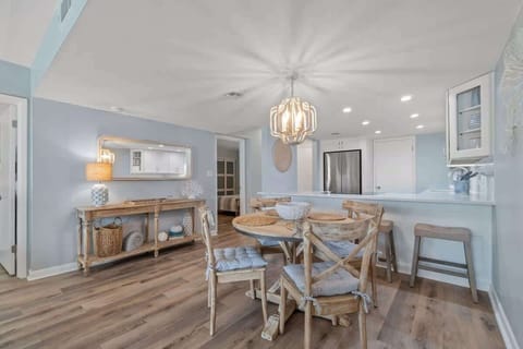 Share memorable meals around the dining table.