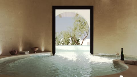 Indoor spa tub