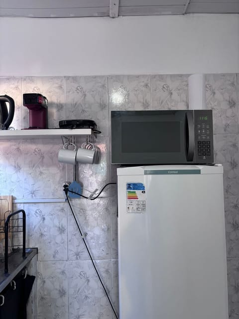 Comfort House, Balcony, Courtyard View | Private kitchen | Microwave, oven, stovetop, cookware/dishes/utensils