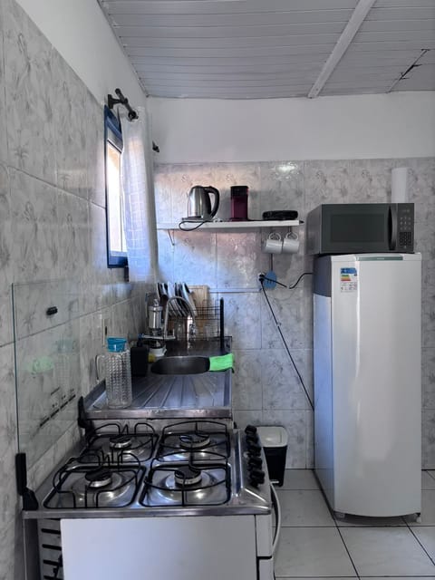 Comfort House, Balcony, Courtyard View | Private kitchen | Microwave, oven, stovetop, cookware/dishes/utensils