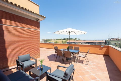 Apartment | Terrace/patio