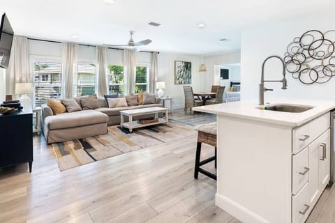 living room/ dining room