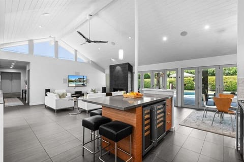 House, Multiple Beds, Pool Access, Pool View (Los Nietos) | Interior