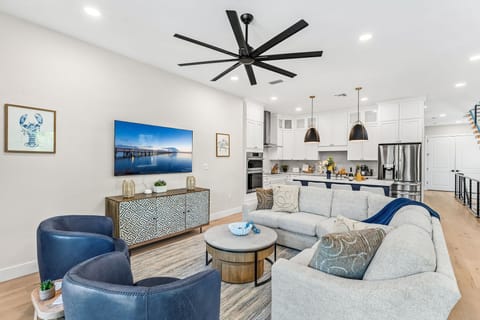 Unit 30- Comfortable couches