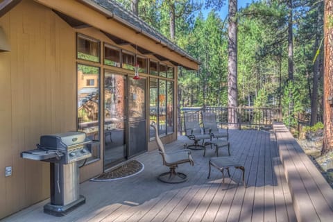 GH248_20160821_011_Back_Deck