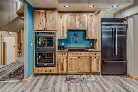 SM-072-Black-Butte-Ranch-OR-97759-Large-03