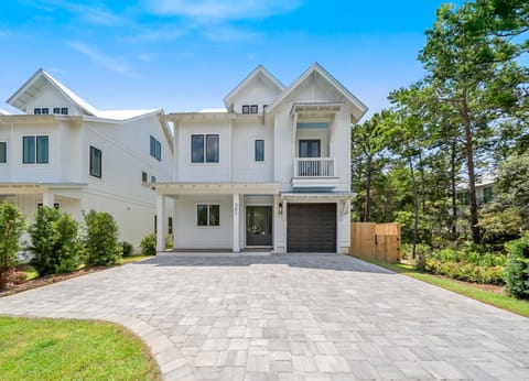 Sand Wand | Private Pool & Spa | 7 Minute Walk To Beach Access | 4 House Bikes