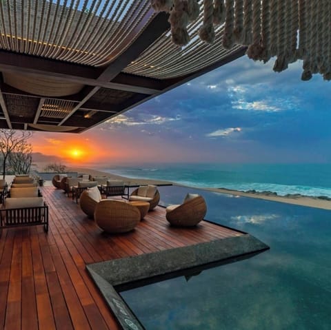 4 outdoor pools, cabanas (surcharge), pool umbrellas