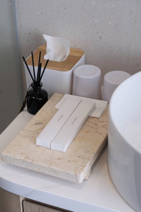 Studio with Balcony | Bathroom | Shower, free toiletries, hair dryer, soap