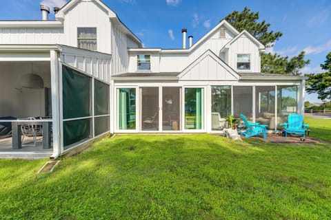 Selbyville Vacation Rental | 2BR | 1.5BA | Stairs Required | 1,200 Sq Ft