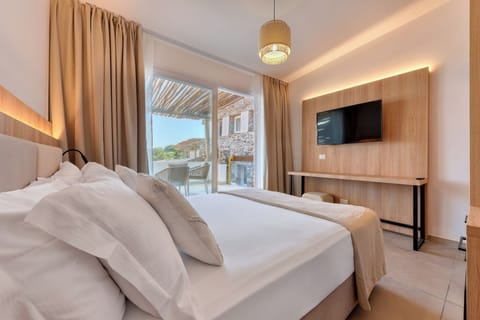 Classic Room | Premium bedding, minibar, in-room safe, desk