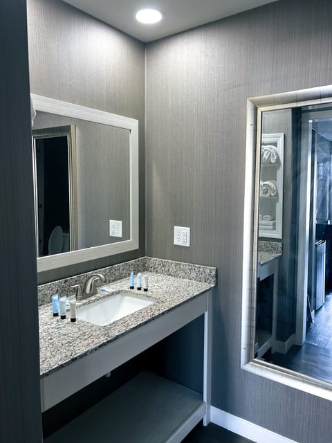 Free toiletries, hair dryer, towels