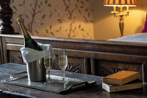 Deluxe Double Room | In-room safe, individually decorated, individually furnished