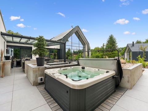 Leisure, Garden, Water Feature, Pond, Reflection, Landscaping, Reflecting Pool, Vacation, Swimming Pool