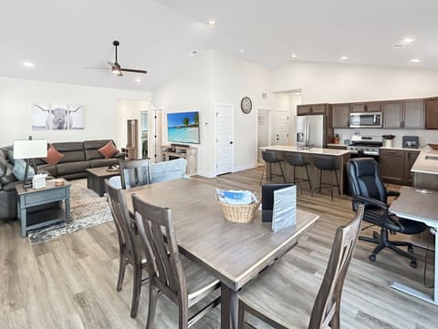 House, 3 Bedrooms | Interior