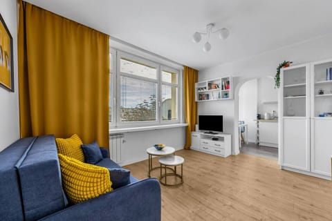 Living Room with Sofa Bed, Smart TV | Book Now with RENTUJEMY.COM