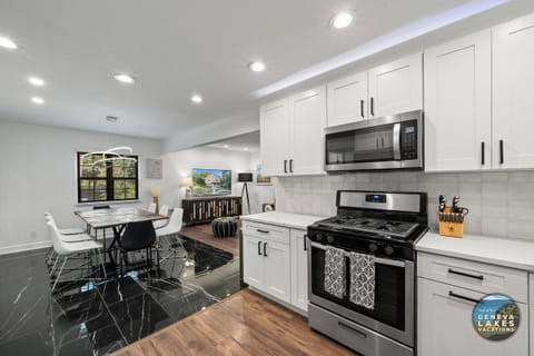 Open Floor Plan of Kitchen, Dining Room and Living Room