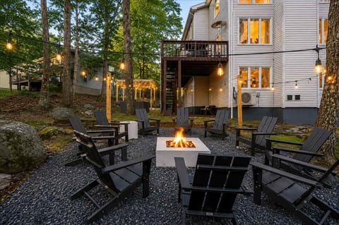 As the sun dips below the trees, let the firepit bring the magic. From crackling flames to cozy conversations, this is where stories are told, friendships grow, and every evening feels a little more special.