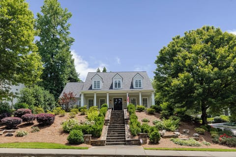 Exterior - Corner Lot