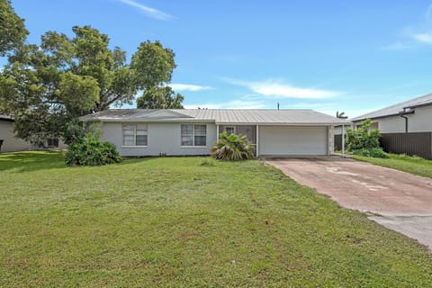 Delightful 2 bedroom 2 bath home