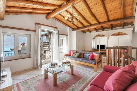 Standard Chalet, 1 Bedroom, Balcony (Rustico la Staleta with Balcony &) | Living area