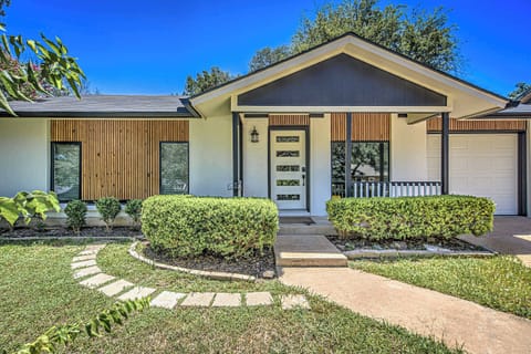 Renovated home in a peaceful neighborhood