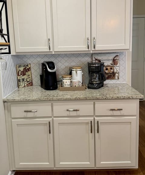 House, 4 Bedrooms | Interior