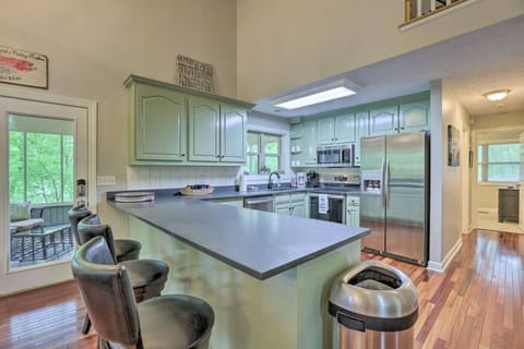 Kitchen | Fully Equipped | Cooking Basics