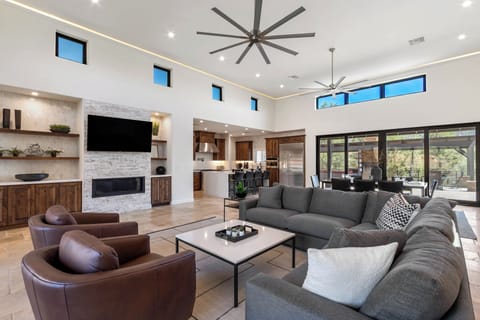 Gorgeous home with all new furnishings