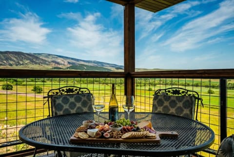 Your Wyoming adventure starts right here, with mountain views, open space, and the perfect place to unwind after a day in the Bighorns.