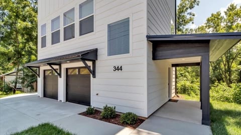 3A  Exterior Close Up