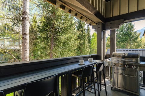 House, Multiple Beds, Patio, Mountain View (Summit View at The Lagoons) | Outdoor dining
