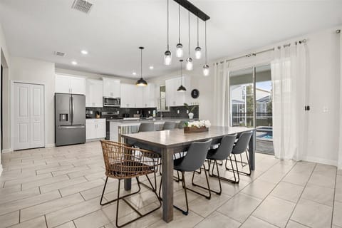 Family Villa | Private kitchen | Full-size fridge, microwave, stovetop, dishwasher