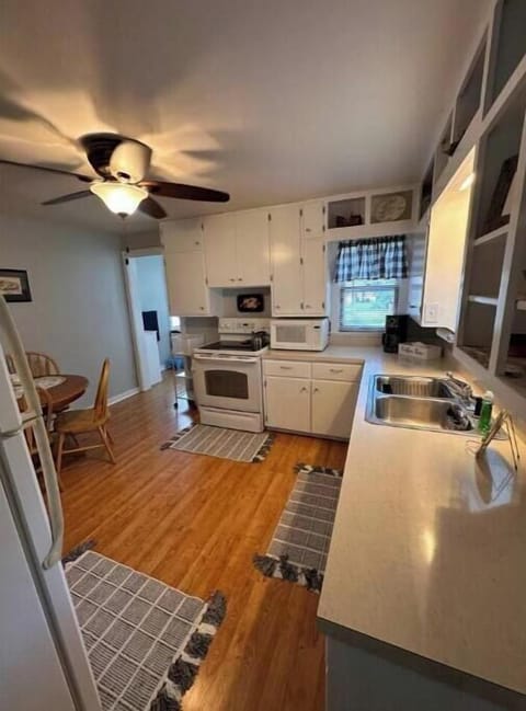 Kitchen supplies - for all your needs.