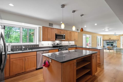 Fully equipped kitchen