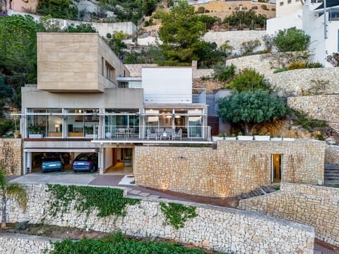 Atlas - By Almarina Villas (8227)