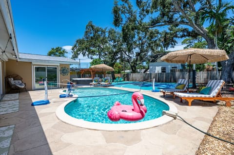  Dive into our sparkling private pool and soak up endless poolside fun, sunshine, and relaxation.