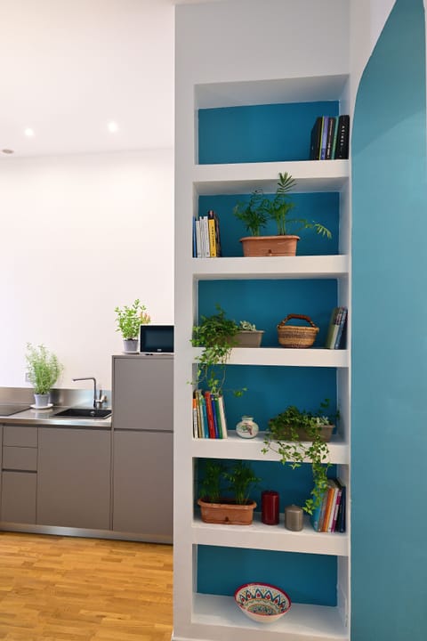 Apartment | Living area | Flat-screen TV