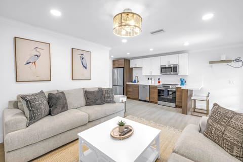 Living area leading to kitchen.