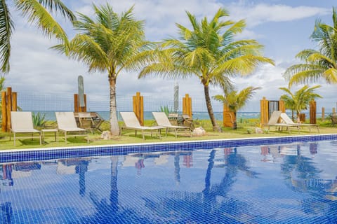 Seating area,Swimming pool