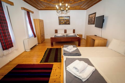 Standard Quadruple Room | Free WiFi