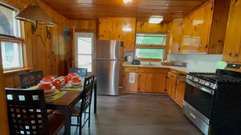 Fridge, stove, dining table...everything you'll need to feel at home!