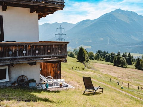 Mountainous Landforms, Hill, Mountain, Highland, Grassland, Hill Station, Landscape, Mountain Range, Cloud, Rural Area