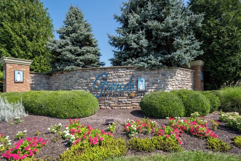 Grande at Canal Pointe Entrance