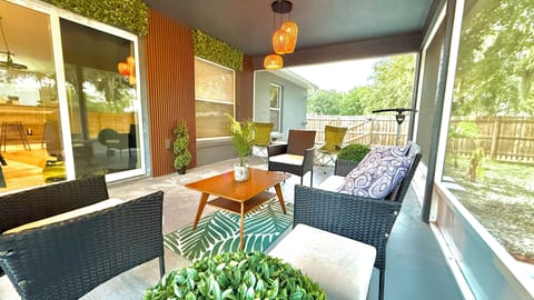 Enjoy our cozy lanai