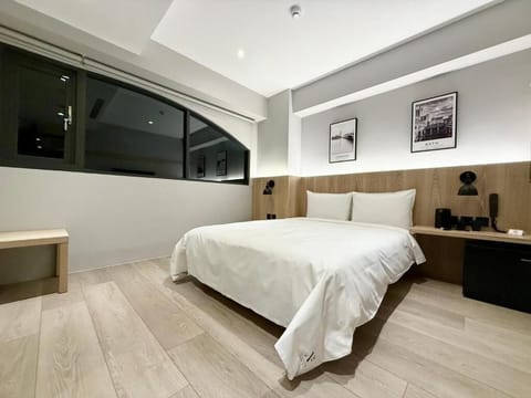 Superior Double Room, City View | Blackout drapes, free WiFi, wheelchair access