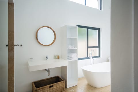 Deluxe Family Room | In-room safe, desk, free WiFi, bed sheets